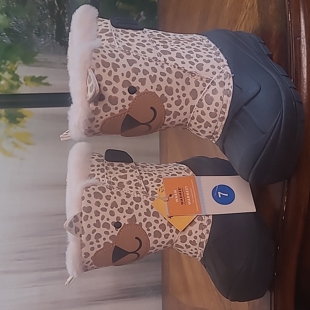NWT! Cat & Jack GIrls 7 waterproof warm cozy leopard print winter boots